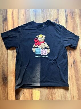 Teddy Fresh “need a hug” bear tee